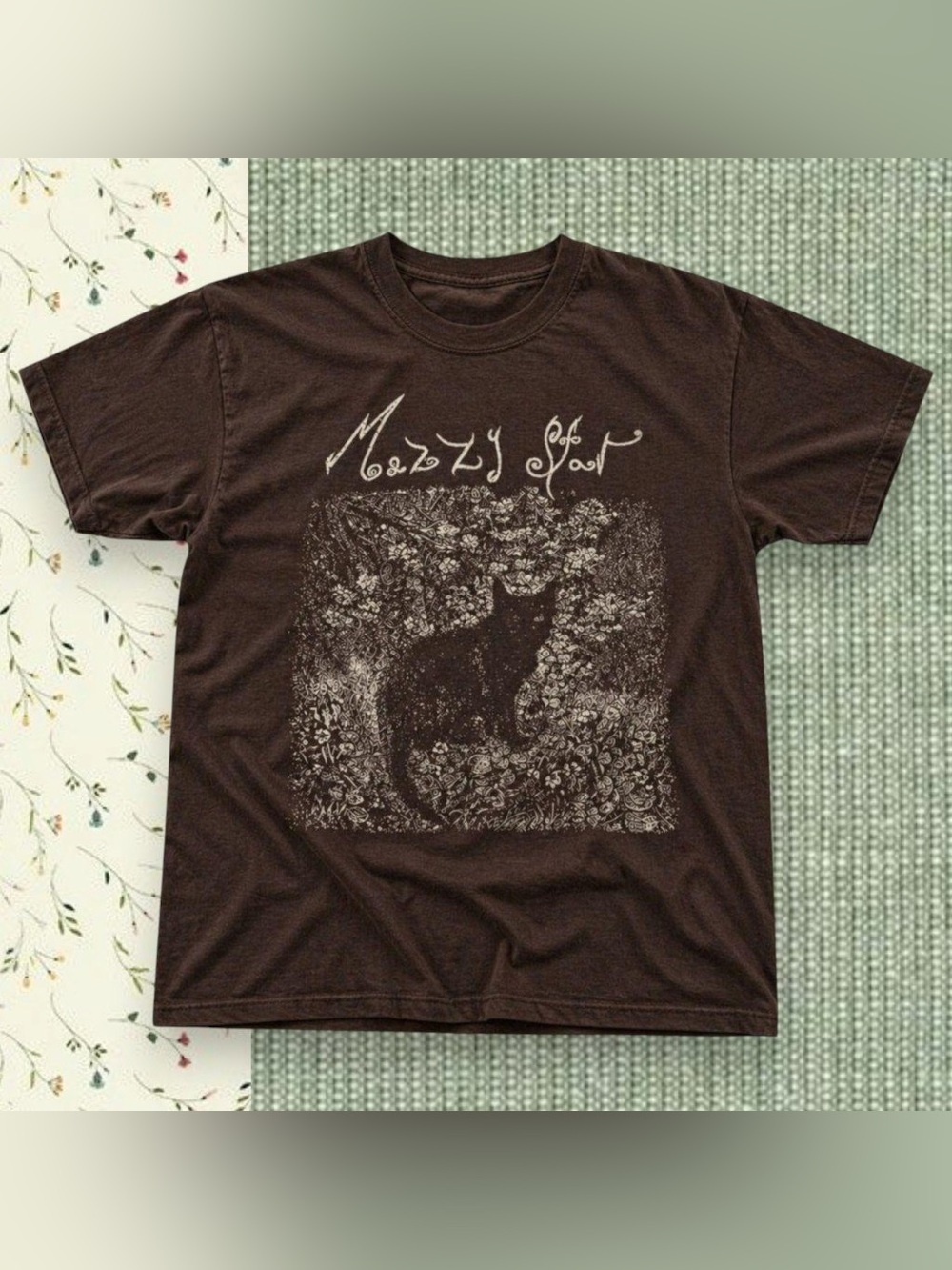 Gildan Mazzy Star Cat Graphic T-Shirt Style Vintage For Unisex - Picture 1 of 3